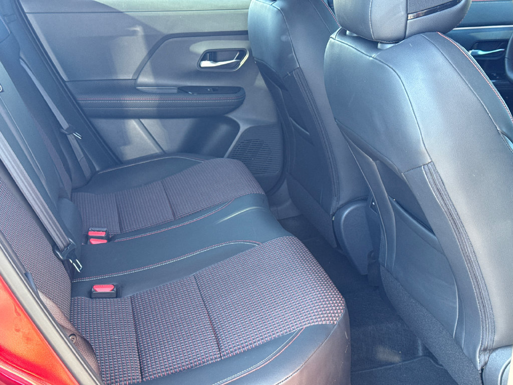 Used 2025 Nissan Kicks SR w/ SR Premium Package FWD image 15