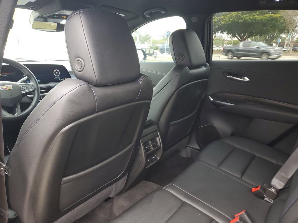 Used 2025 Cadillac XT4 Sport w/ Cold Weather Package image 16