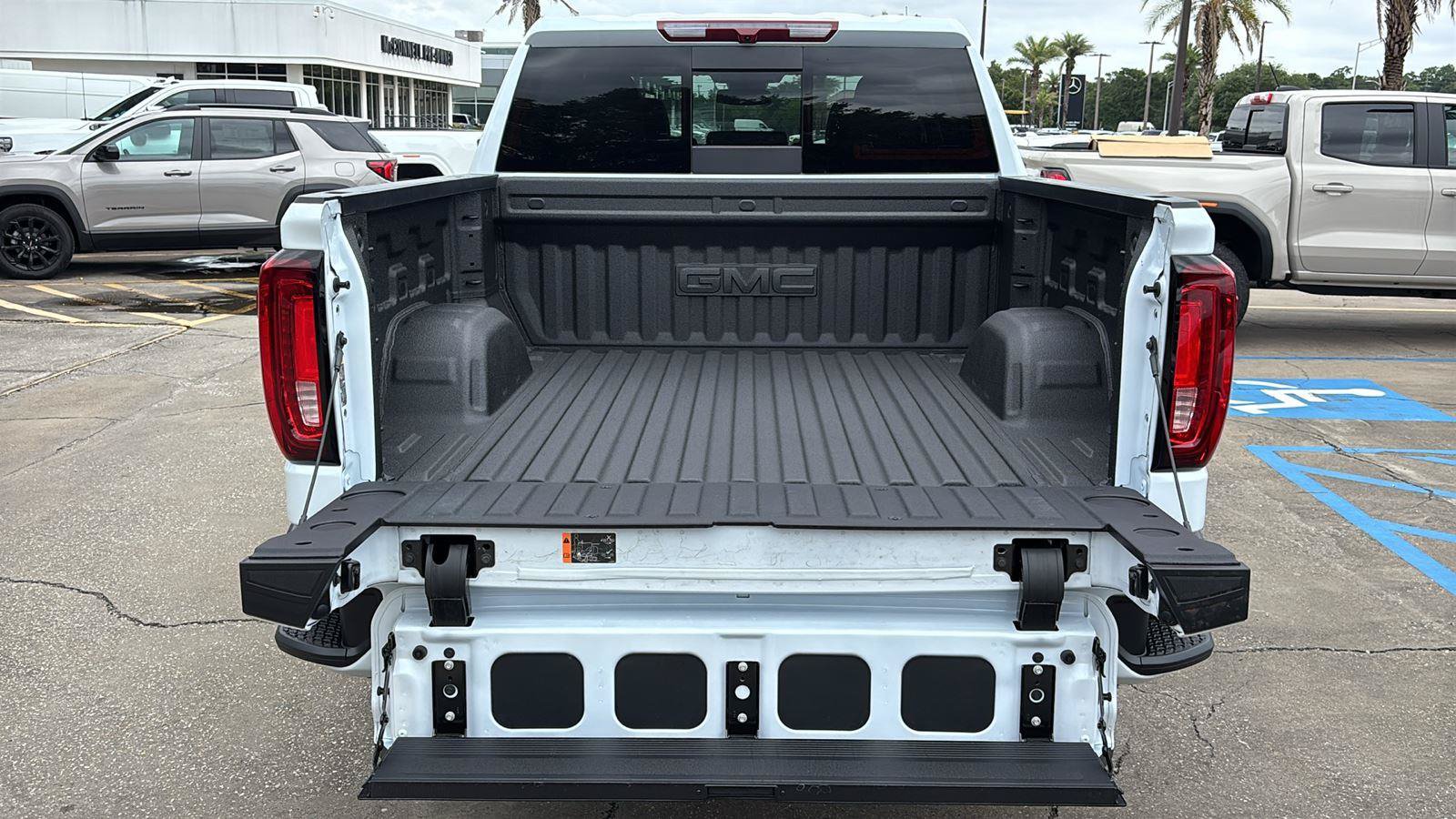 New 2026 GMC Sierra 1500 Denali AWD/4WD image 7