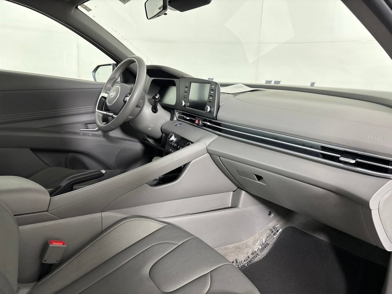 Used 2026 Hyundai Elantra Sport FWD image 32