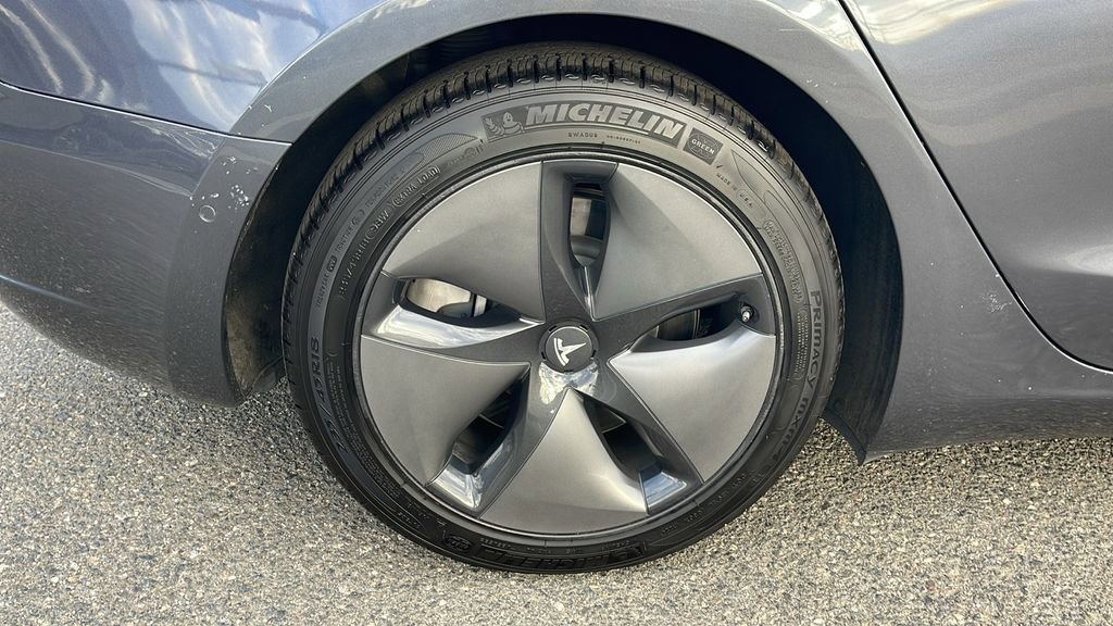 Used 2018 Tesla Model 3 Long Range image 25