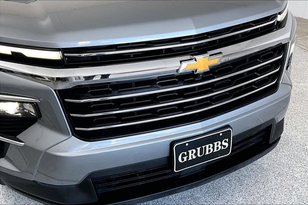 Used 2024 Chevrolet Traverse LT FWD image 36