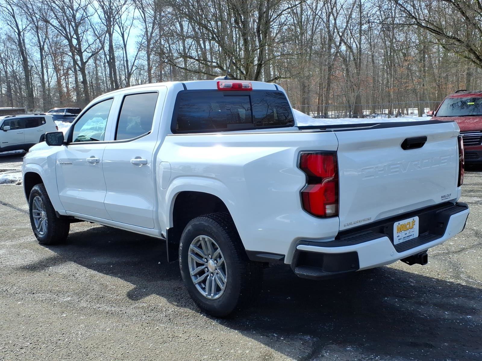 Used 2025 Chevrolet Colorado W/T w/ Advanced Trailering Package RWD image 4