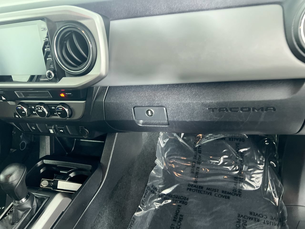Used 2023 Toyota Tacoma SR5 RWD image 31