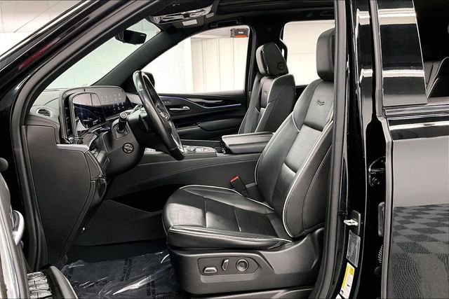 Used 2021 Cadillac Escalade Sport w/ Driver Assist Tech Package AWD/4WD image 24
