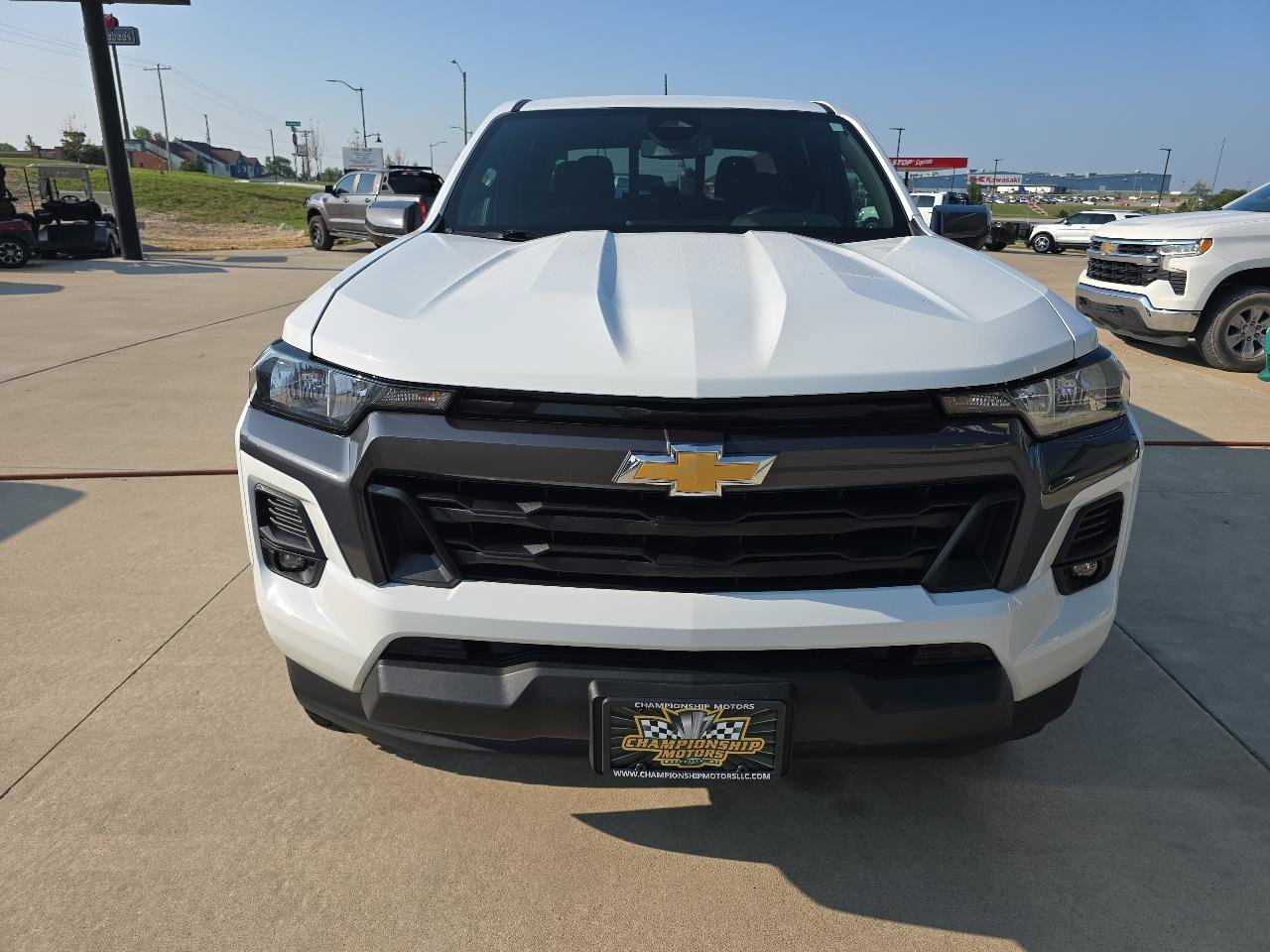 Used 2023 Chevrolet Colorado LT w/ LT Convenience Package II AWD/4WD image 9