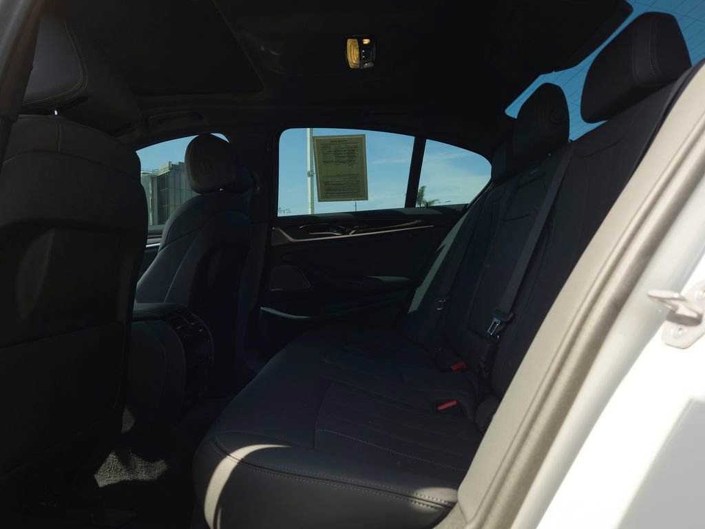 Used 2023 BMW 540i w/ M Sport Package image 9