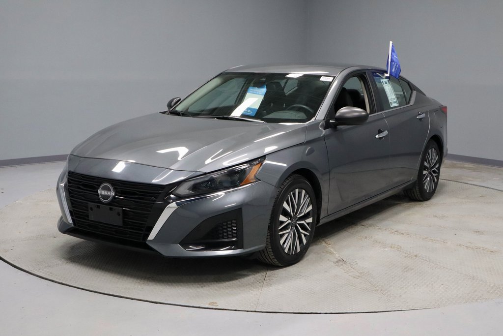 Certified 2024 Nissan Altima 2.5 SV image 6