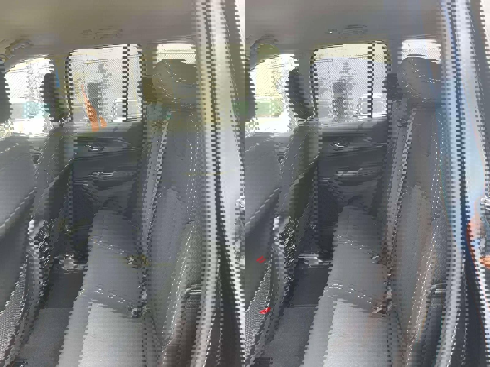 Used 2023 Jeep Grand Cherokee Laredo AWD/4WD image 12