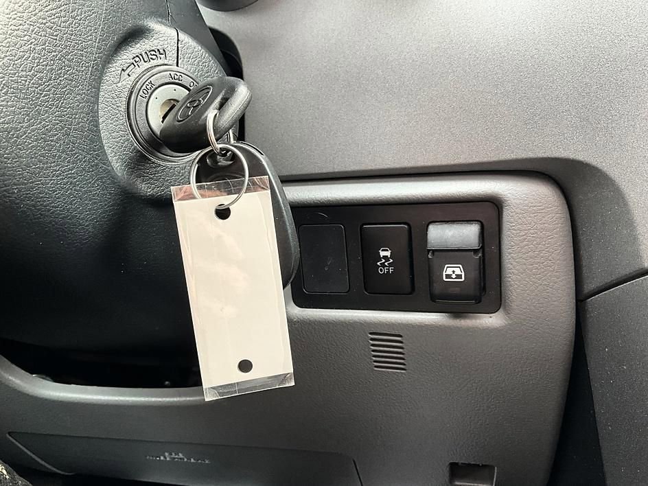 Used 2012 Toyota Tundra Limited w/ Platinum Pkg image 20