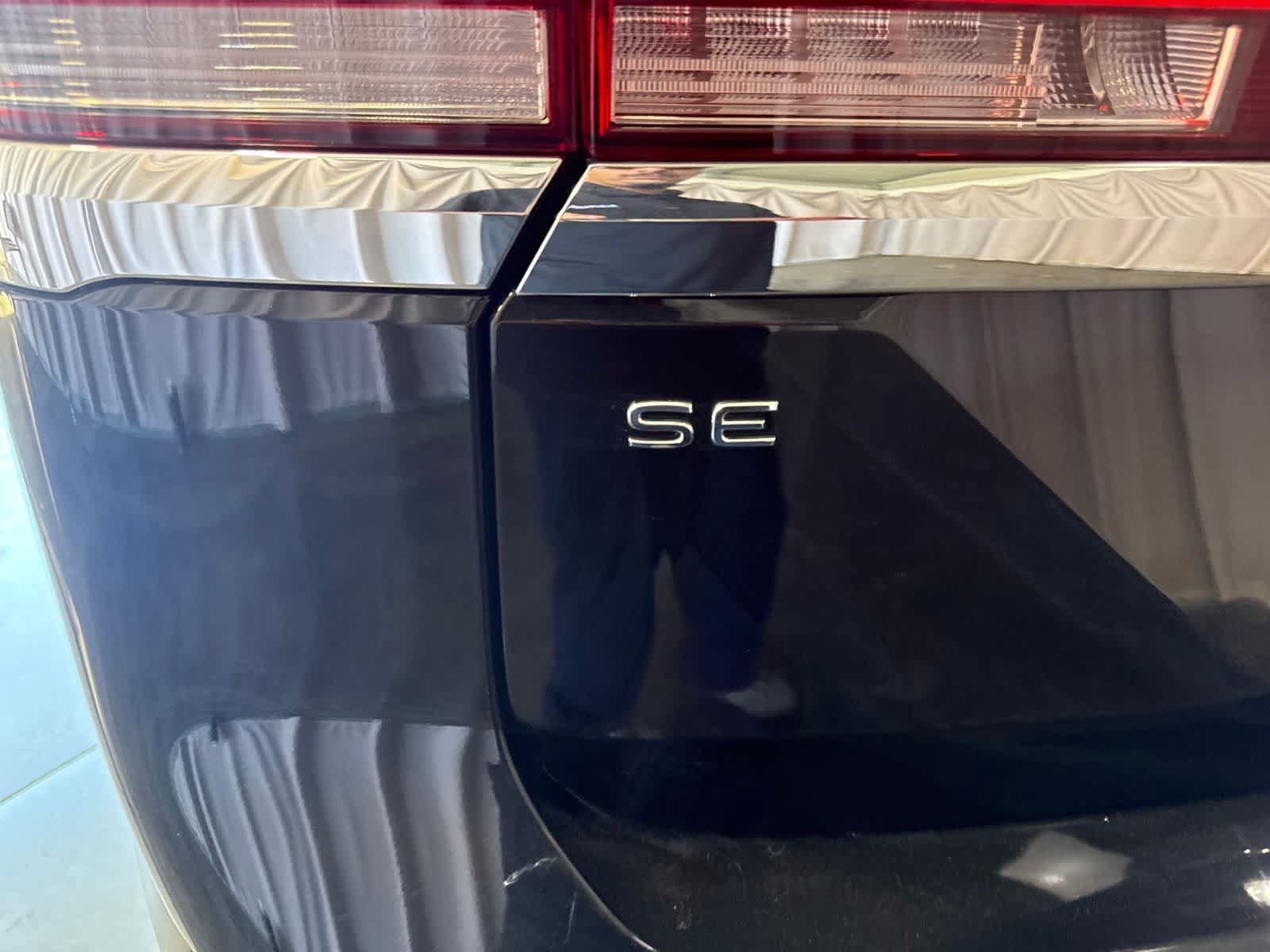 Used 2026 Volkswagen Atlas SE AWD/4WD image 12