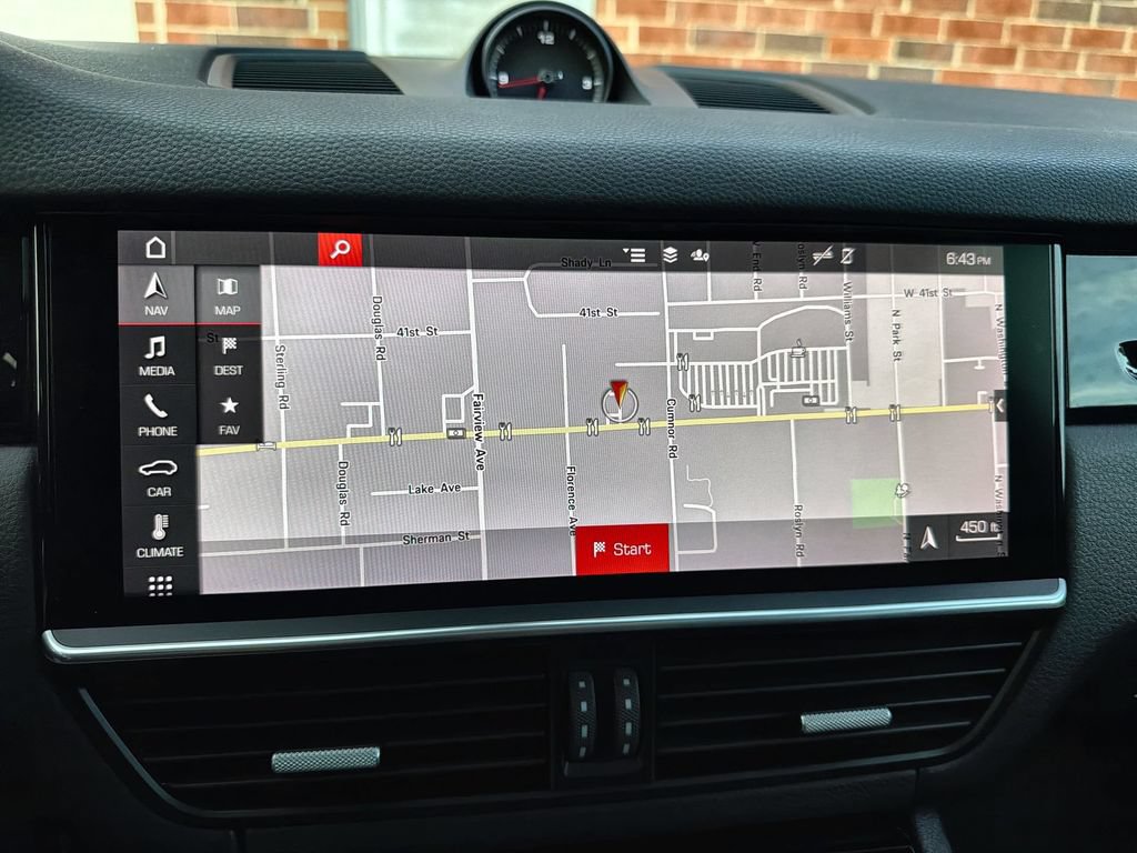 Used 2020 Porsche Cayenne AWD/4WD image 20
