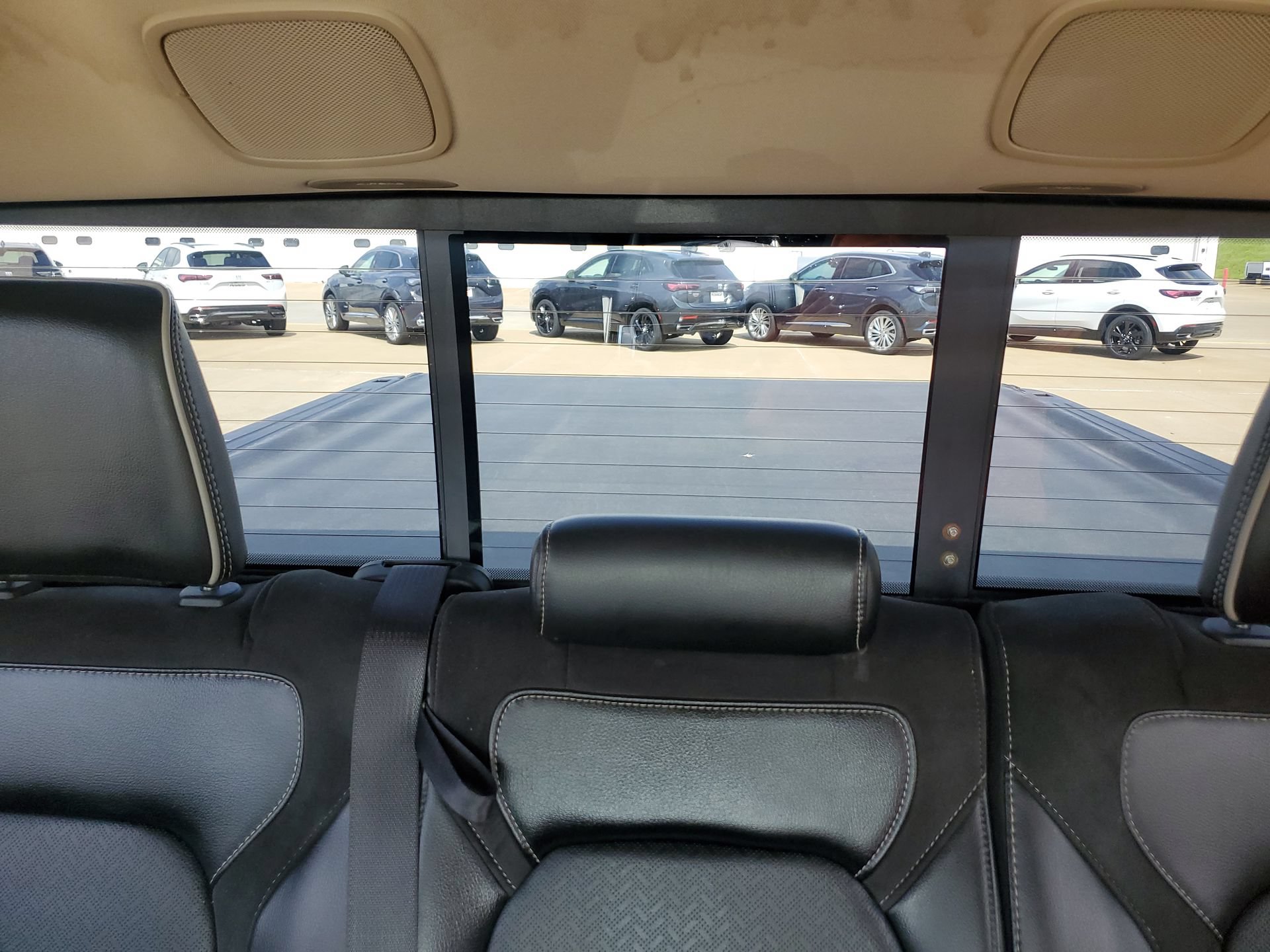 Used 2020 RAM 1500 Laramie AWD/4WD image 14