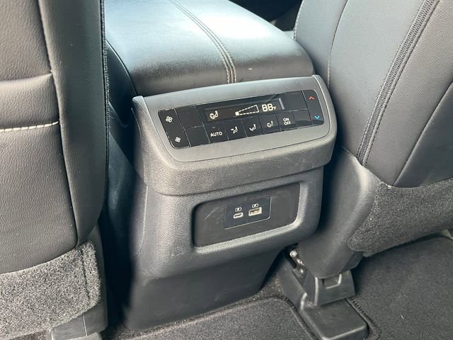 Used 2025 Nissan Pathfinder SL image 38