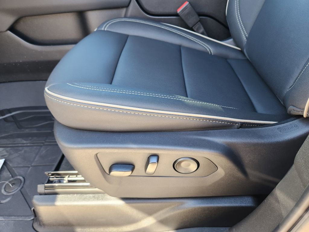 New 2026 Chevrolet Tahoe Premier image 18