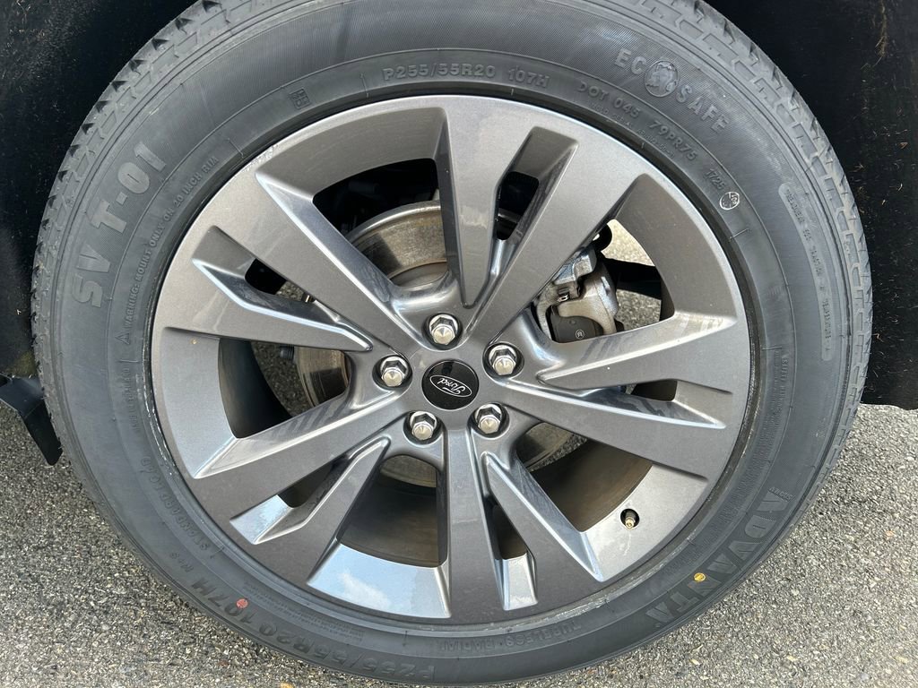 Certified 2022 Ford Explorer XLT w/ Equipment Group 202A image 53