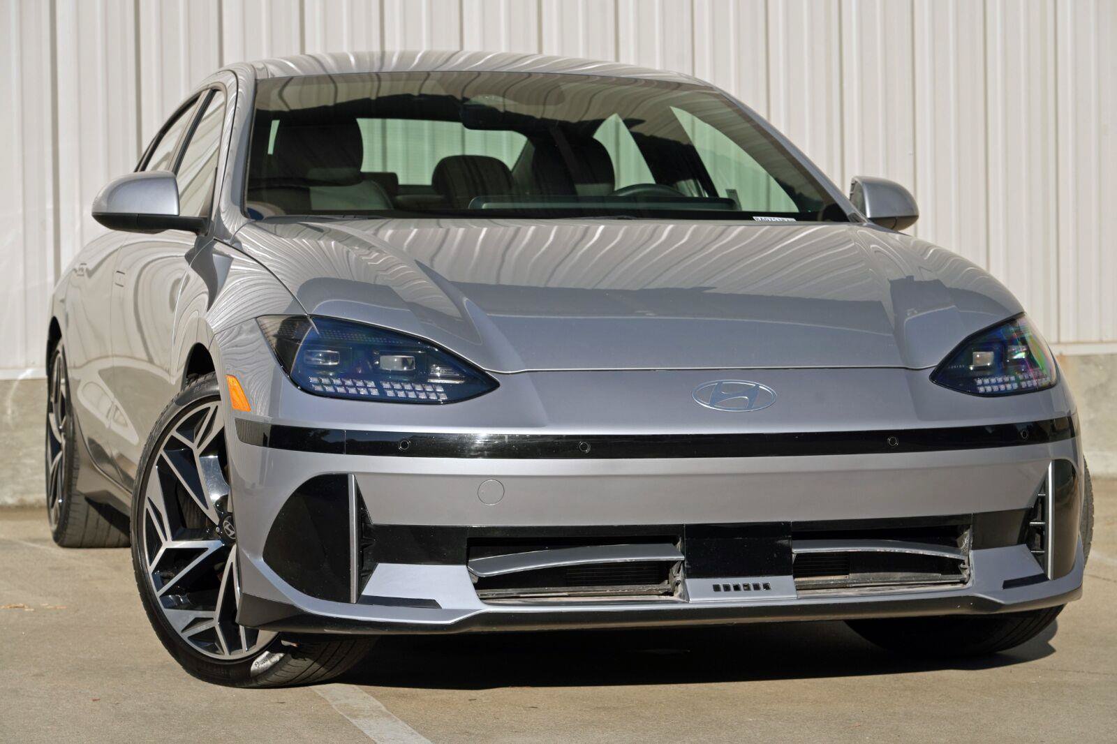 Used 2024 Hyundai Ioniq 6 SEL RWD image 3