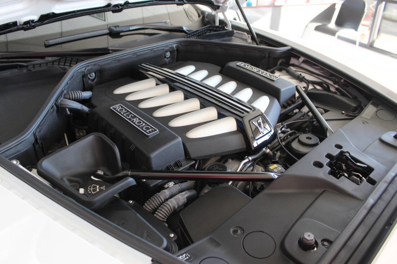 Used 2019 Rolls-Royce Dawn image 25
