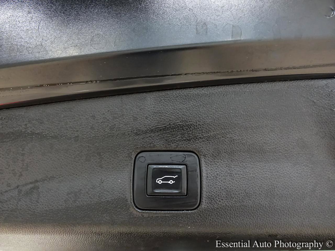 Used 2022 Chevrolet TrailBlazer RS w/ Sun and Liftgate Package image 30