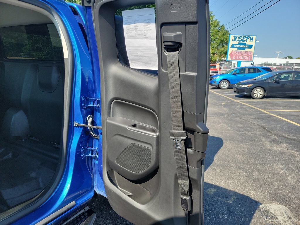 Used 2018 Chevrolet Colorado 2WD Extended Cab image 16
