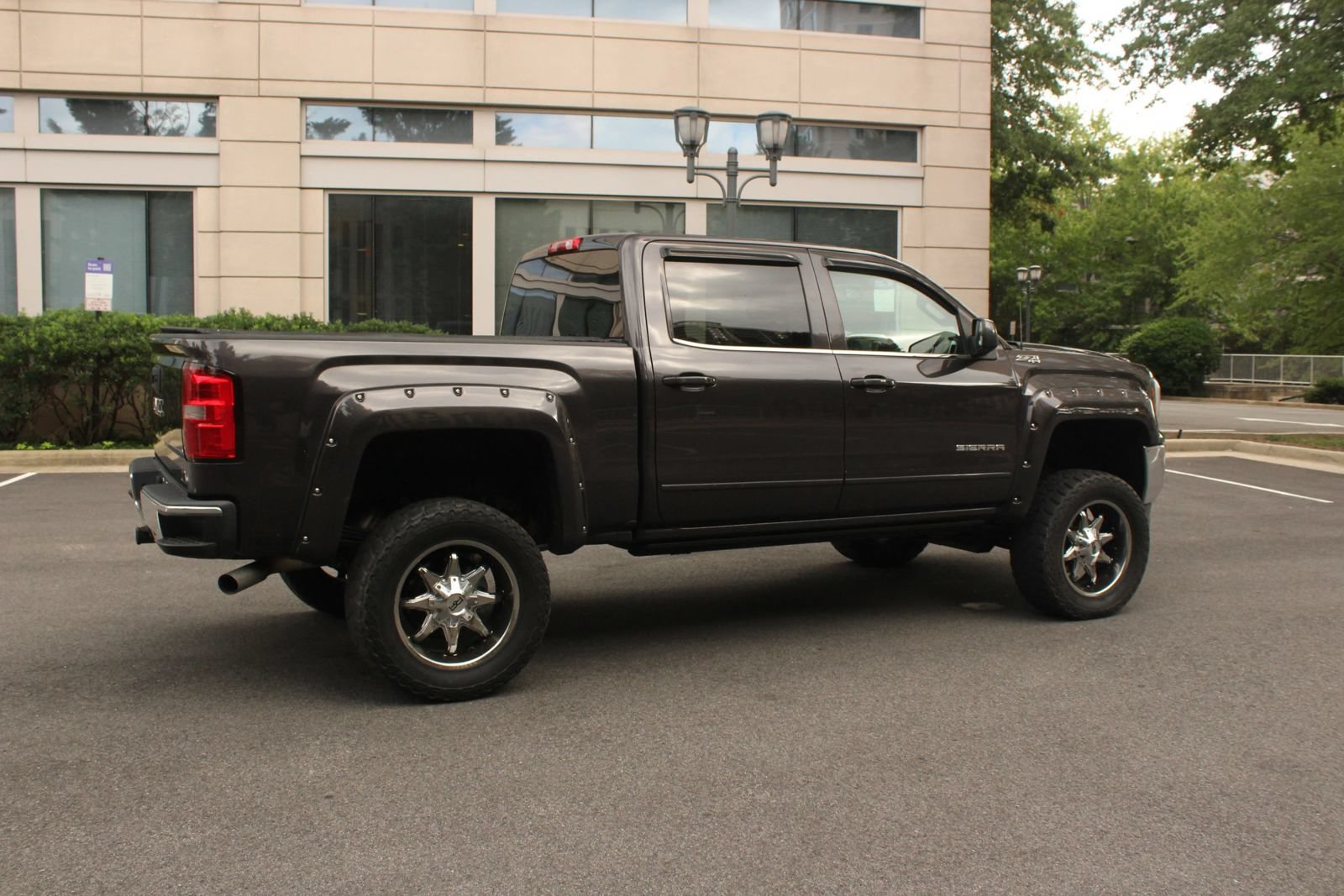 Used 2016 GMC Sierra 1500 SLE w/ SLE Value Package AWD/4WD image 7
