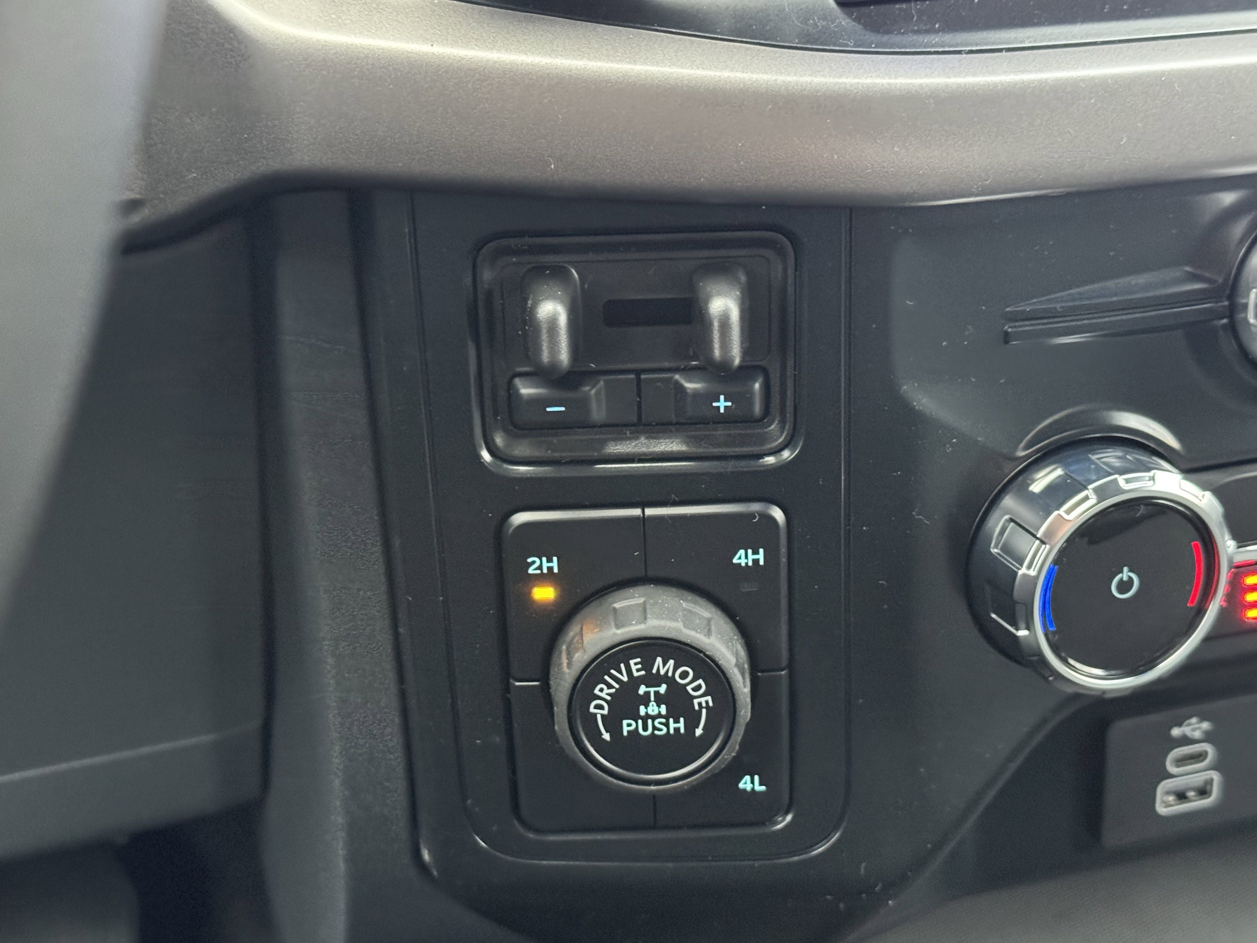 New 2026 Ford F150 XLT w/ Equipment Group 302A MID image 15