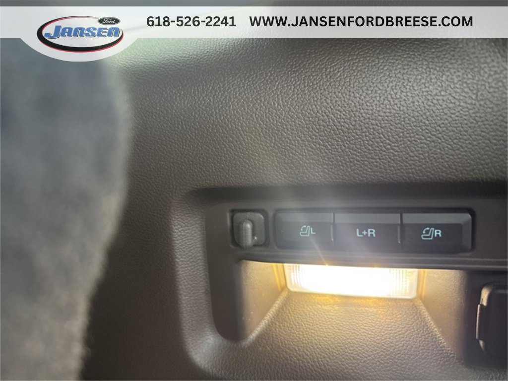 Used 2022 Ford Explorer Platinum w/ Equipment Group 601A image 27