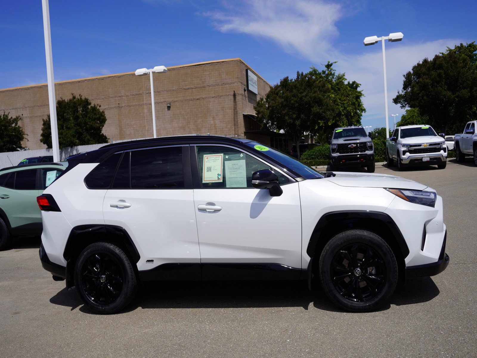 Used 2023 Toyota RAV4 XSE AWD/4WD image 4
