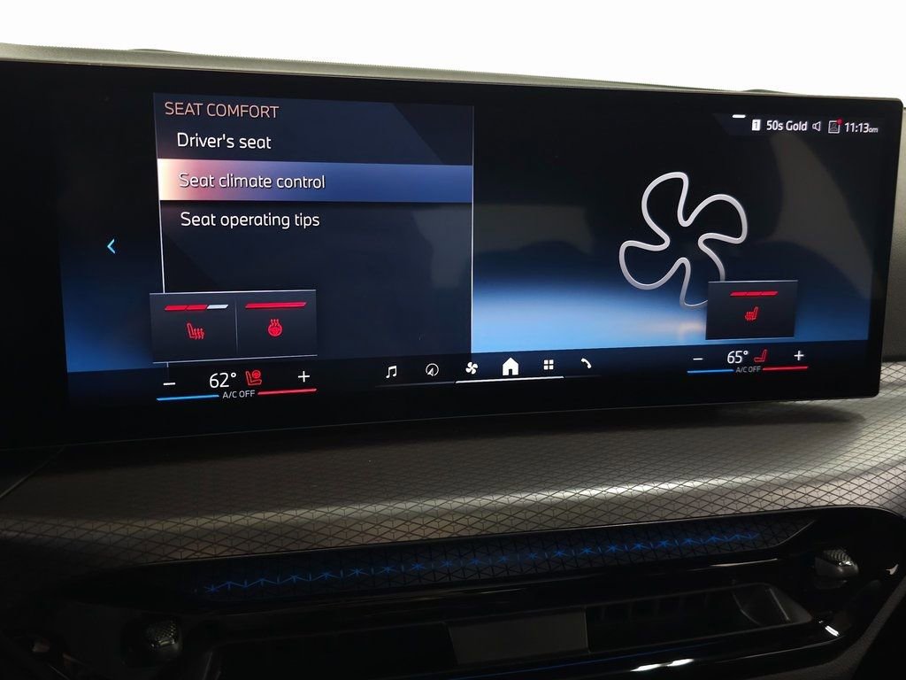 Used 2025 BMW 330i xDrive Sedan w/ Convenience Package image 27