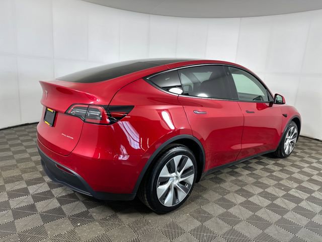 Used 2022 Tesla Model Y Long Range image 3