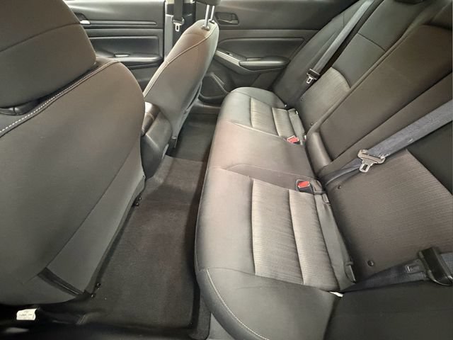 Used 2024 Nissan Altima 2.5 SV FWD image 17