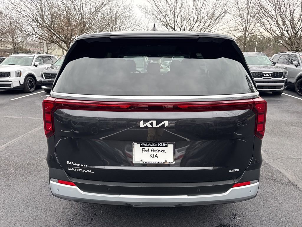 New 2026 Kia Carnival LXS image 18