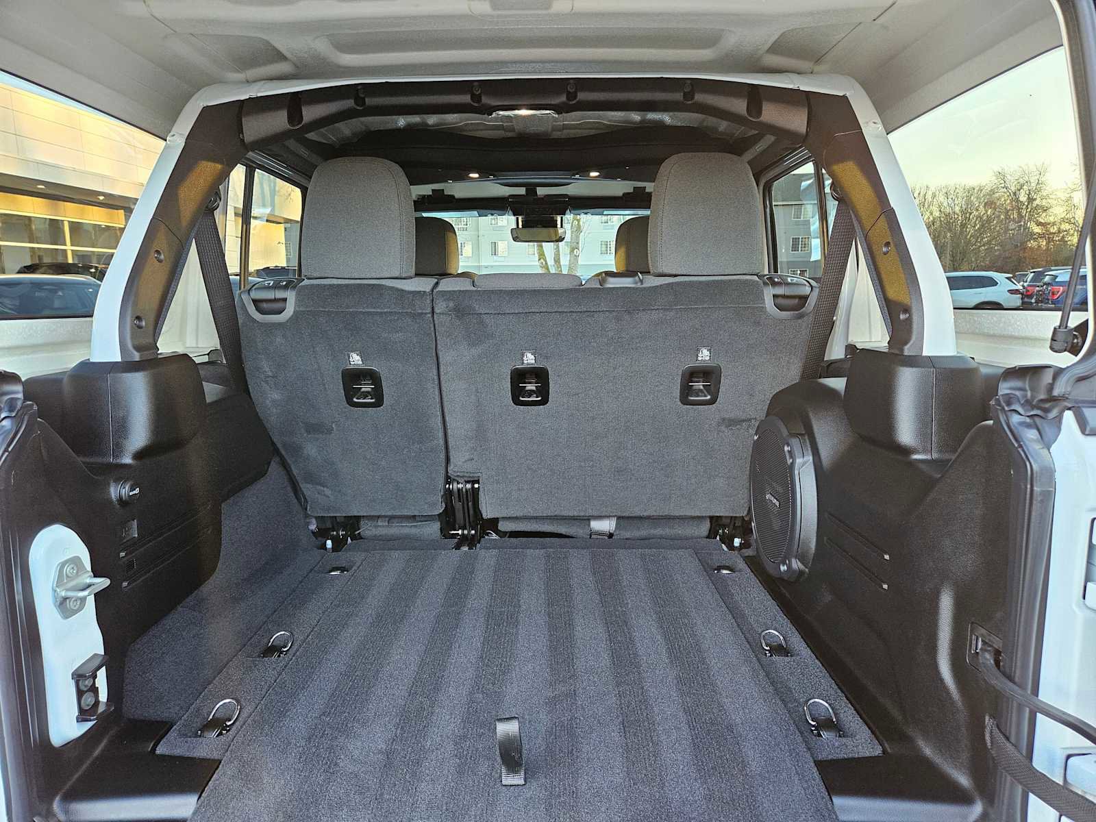 Used 2025 Jeep Wrangler Unlimited Rubicon w/ Technology Group image 16