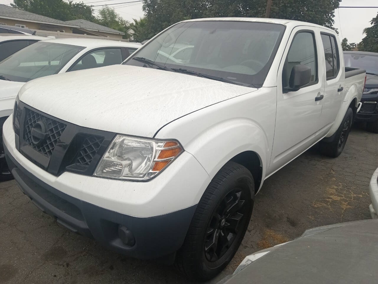 Used 2020 Nissan Frontier SV AWD/4WD image 2