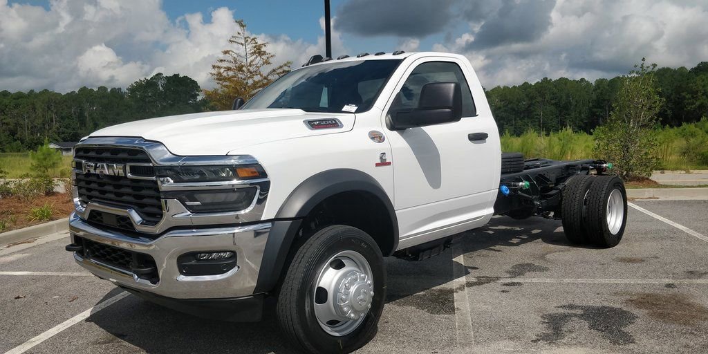 New 2025 RAM 4500 Tradesman w/ Chrome Appearance Group image 39