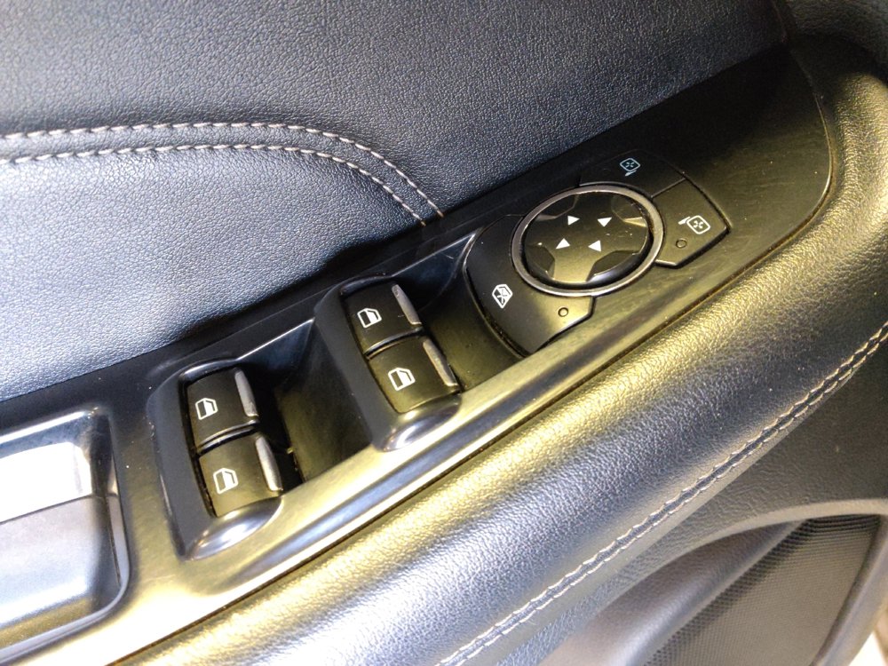 Used 2017 Ford Edge Titanium w/ Equipment Group 301A FWD image 27