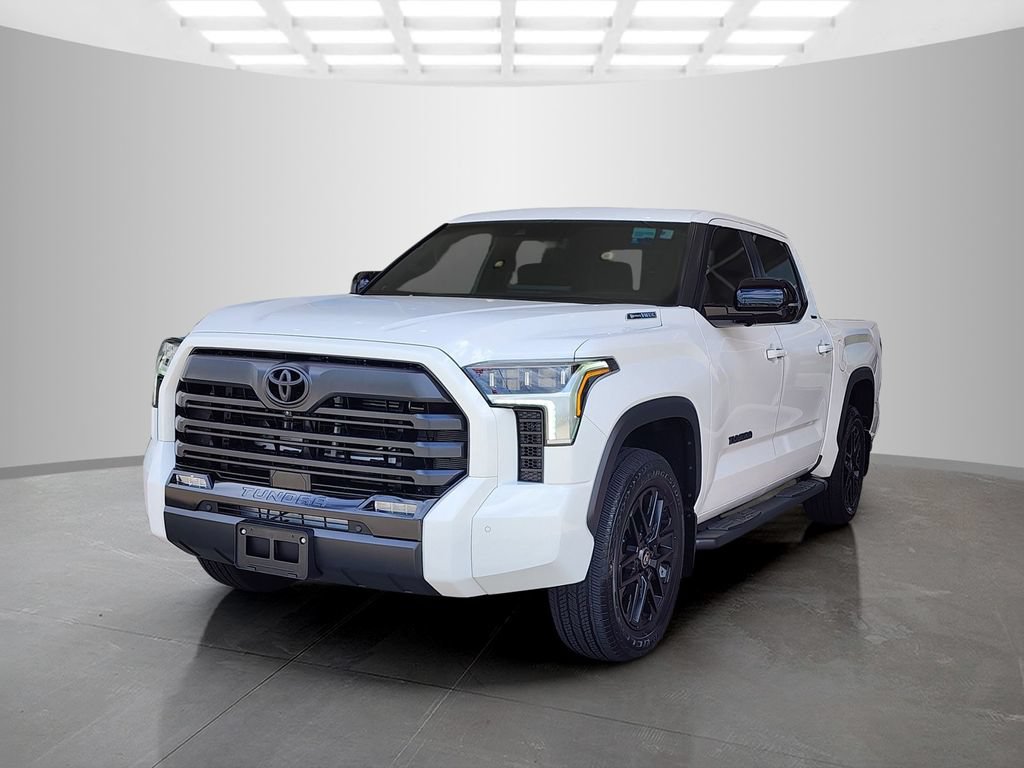 Used 2025 Toyota Tundra Limited AWD/4WD image 9