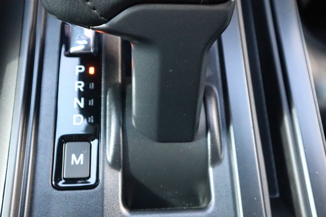 Used 2025 Ford F150 Lariat w/ Equipment Group 502A High image 17