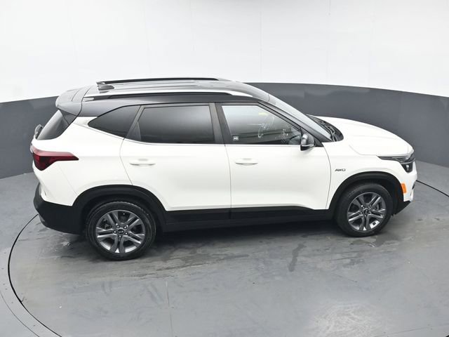 Used 2021 Kia Seltos S AWD/4WD image 34