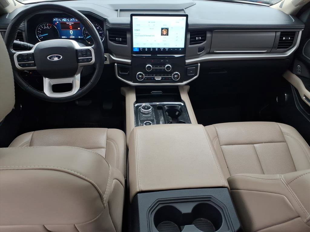 Used 2022 Ford Expedition XLT image 6