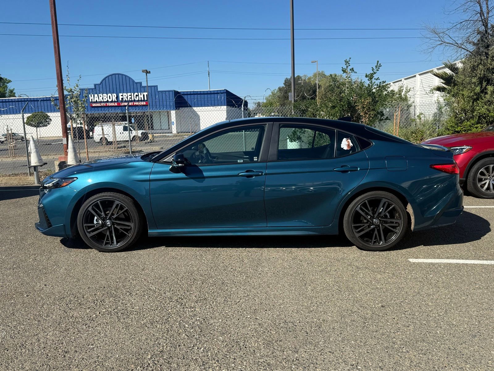 Used 2025 Toyota Camry XSE w/ Premium Plus Package image 2