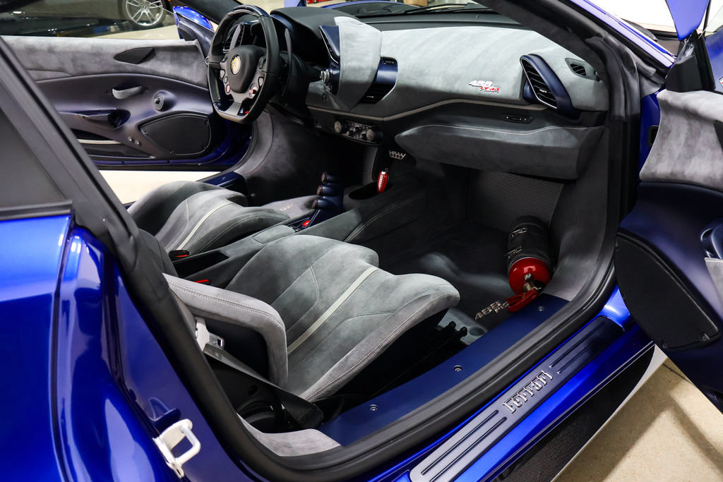 Used 2020 Ferrari 488 Pista Coupe RWD image 38