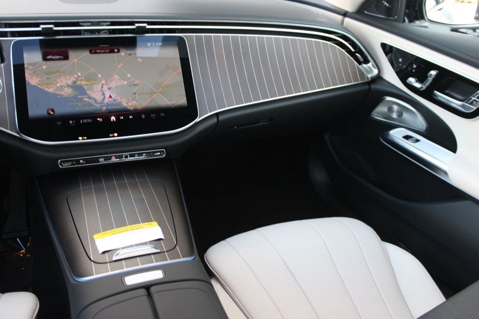 New 2026 Mercedes-Benz E 350 4MATIC Sedan image 29