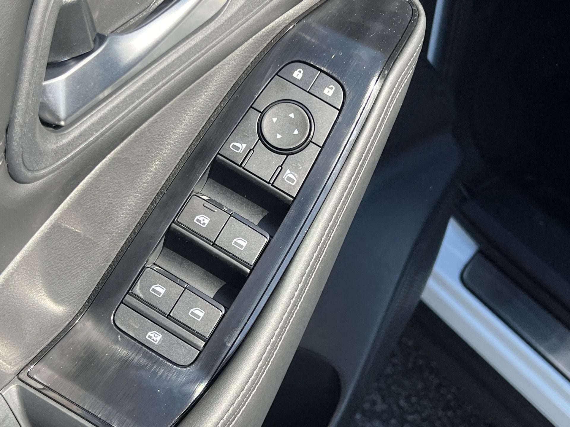 New 2026 Nissan Rogue Dark Armor AWD/4WD image 14