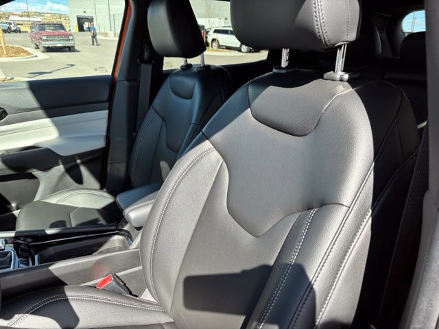 New 2026 Jeep Compass Latitude AWD/4WD image 12