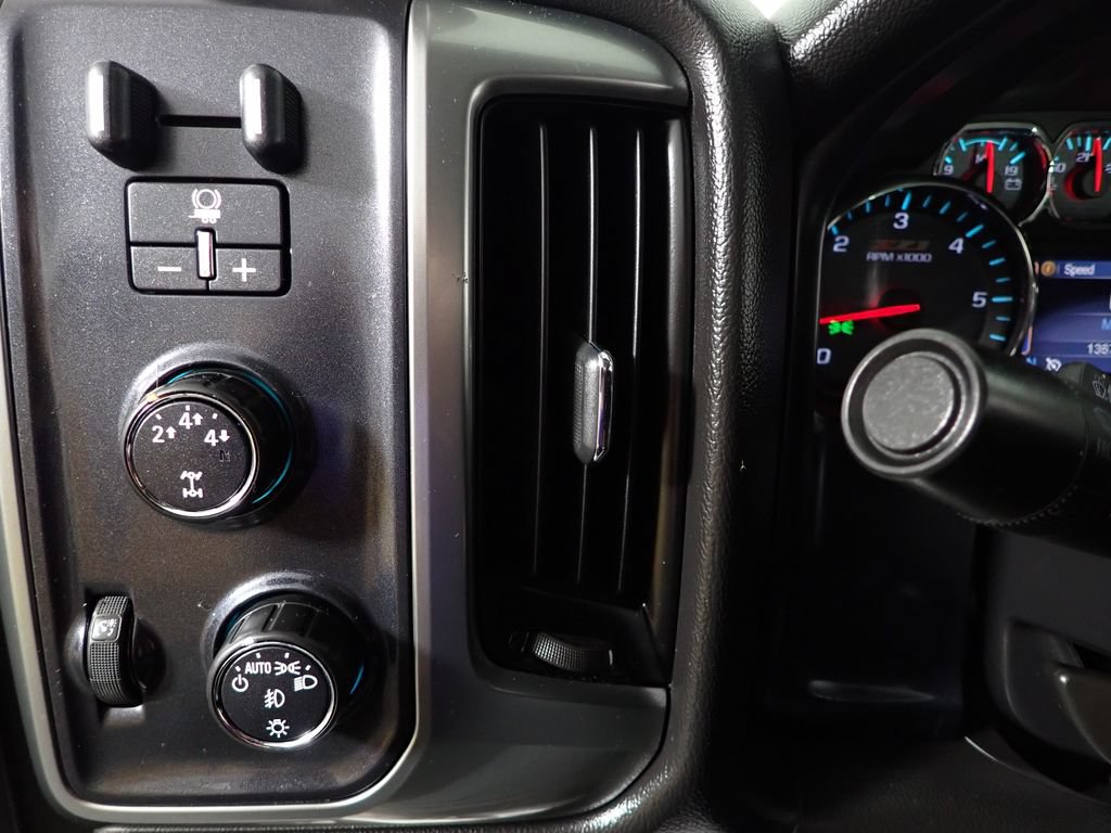 Used 2015 Chevrolet Silverado 2500 LT w/ Z71 Package, Off-Road AWD/4WD image 22