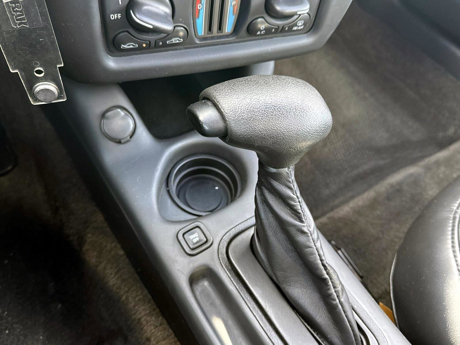 Used 2003 Chevrolet Monte Carlo SS image 23