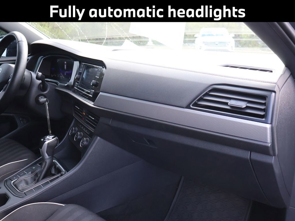 Used 2023 Volkswagen Jetta Sport image 11