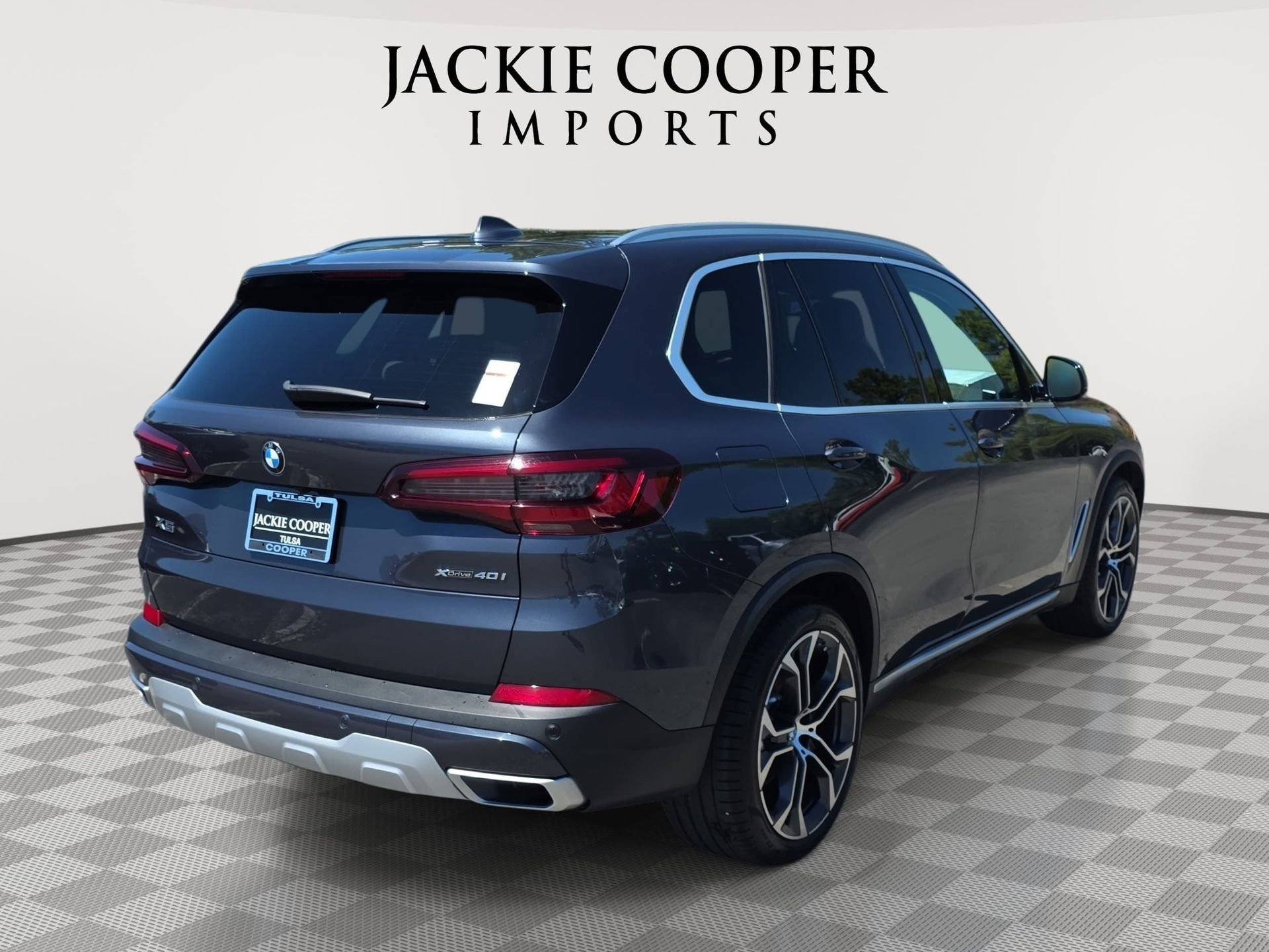 Used 2021 BMW X5 xDrive40i w/ Premium Package AWD/4WD image 5