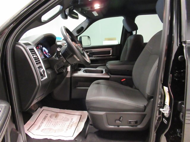 Used 2022 RAM 1500 Classic Warlock w/ Trailer & Traction Group image 11